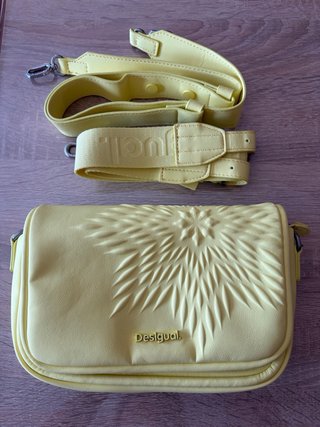 Bolso Desigual Amarillo de mano y hombro
