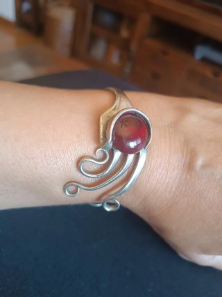 Pulsera artesanal forma de tenedor