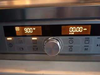 Microondas y horno empotrable Balay