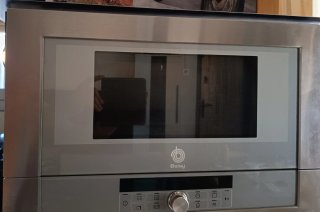 Microondas y horno empotrable Balay