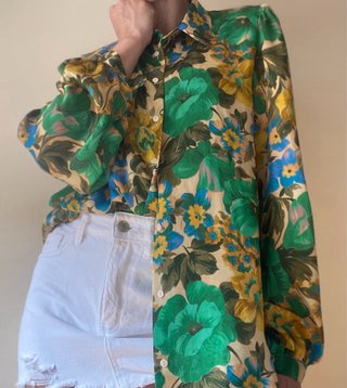 Camisa Zara floral M satinada
