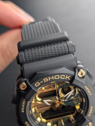 Orologio Casio G-Shock Nero e Oro