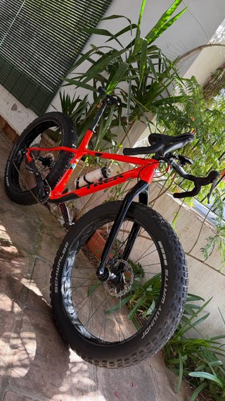 Bicicleta Trek Fat Bike Roja