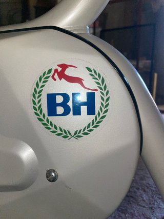 Bicicleta estática antigua BH