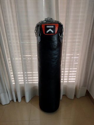 Saco de boxeo + Guantes de boxeo Decathlon TRNG