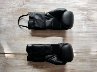 Saco de boxeo + Guantes de boxeo Decathlon TRNG