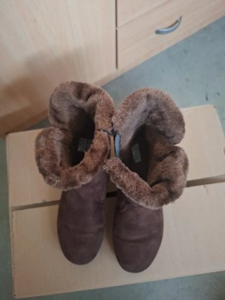 Botas de mujer marrones con forro