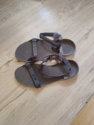 Sandalias barefoot Forclaz Trek 500 marrones