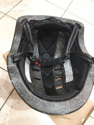 Casco Negro con Luz LED