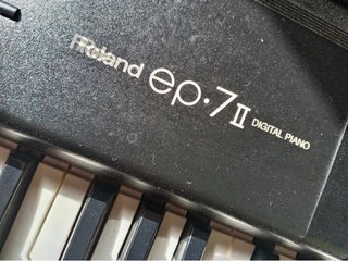 Piano Electrónico Roland EP-7ii