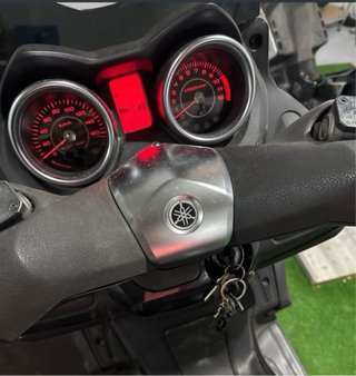 Yamaha XMAX 2011 Executive ABS Gris