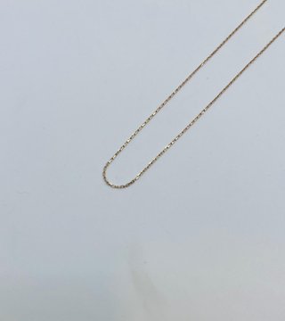 CADENA FORZADA FINA ORO 18K. Peso: 1.06g