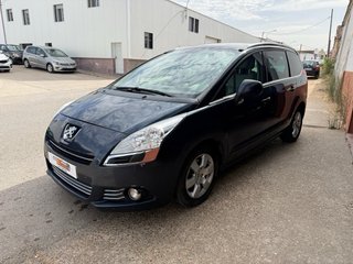 Peugeot 5008 2011