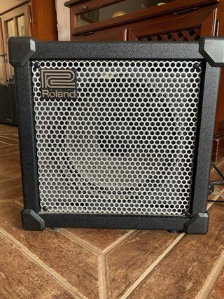 Amplificador Roland Cube 40XL