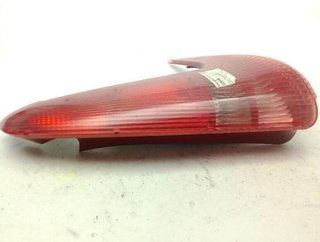 Peugeot piloto trasero derecho 206 sw 22190048