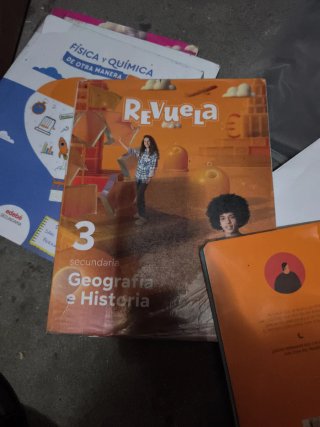 Geografía e Historia, 3 secundaria. Revuela