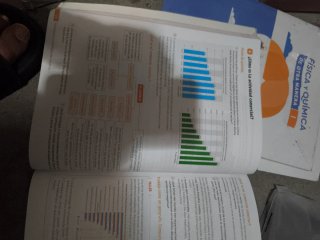 Geografía e Historia, 3 secundaria. Revuela