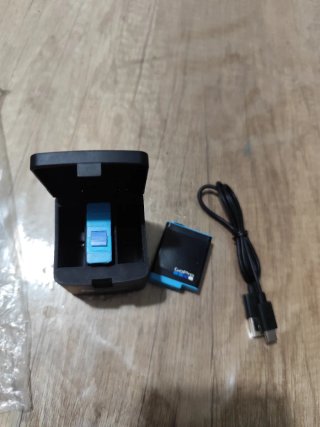 GoPro Hero 10 + Accessori + Caricatore Triplo