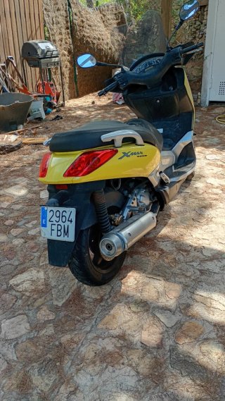 Yamaha Xmax 250 Scooter
