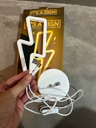 Lámpara LED Neón Rayo Legami