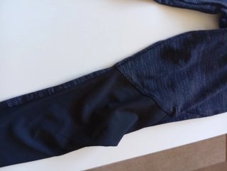 Pantalón deportivo Quechua negro. De decathlon.