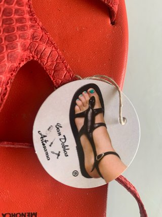 Sandalias modelo Sargantana Rojas
