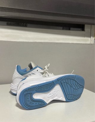 Zapatillas Jordan Max Aura 5 compradas en Japón.