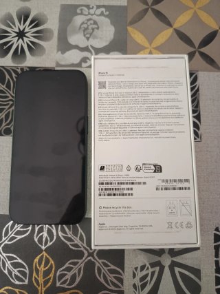 iPhone 16