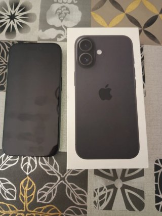 iPhone 16