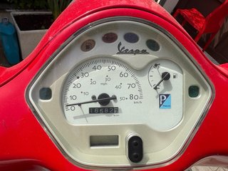 Vespa LX Roja 49cc con ITV