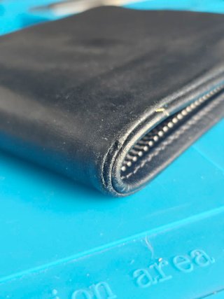 Cartera Tergan Piel Negra y Roja