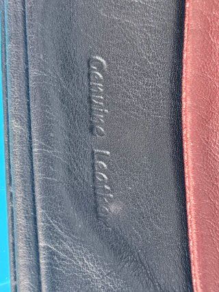 Cartera Tergan Piel Negra y Roja