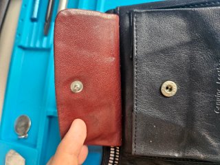 Cartera Tergan Piel Negra y Roja