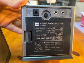 Altavoces Toshiba SS-A1W (Power Booster Walkman)