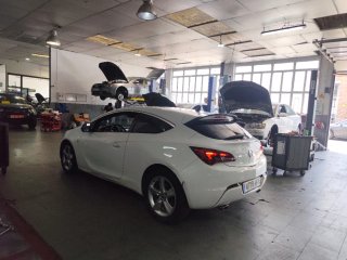 Opel Astra 2013
