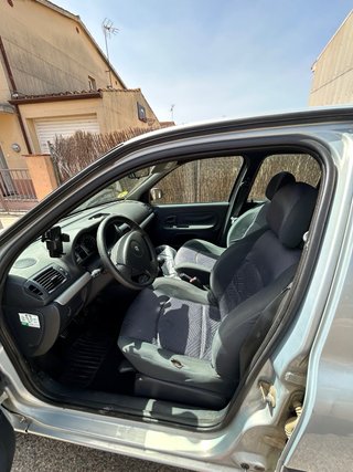 Renault Clio 2004