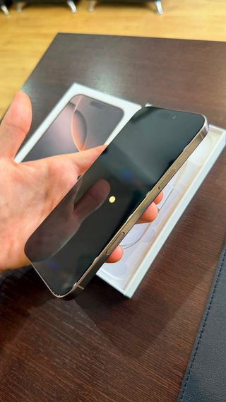 iPhone 16 Pro Max 256GB Titanio Desierto