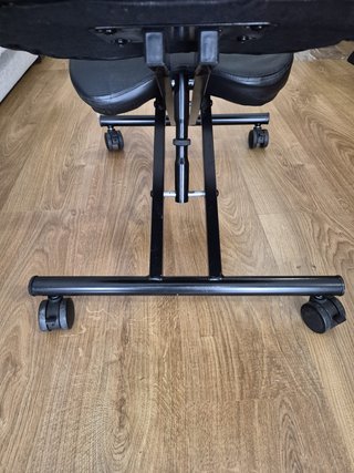 Silla ergonómica rodillas con ruedas