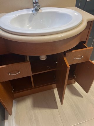 Mueble de baño madera y cerámica