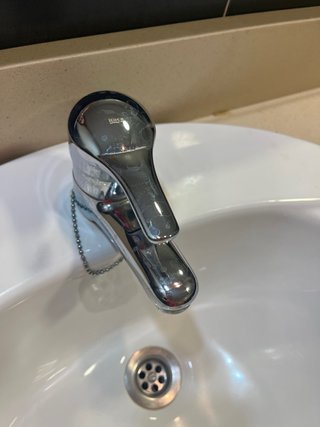 Mueble de baño madera y cerámica