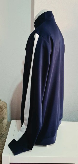 Chaqueta deportiva azul y blanca Talla M