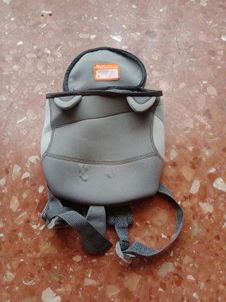 Mochila infantil gato gris y blanco