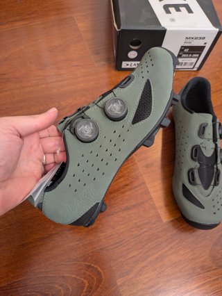 NUEVAS Zapatillas LAKE MX238-X GRAVEL WIDE T42
