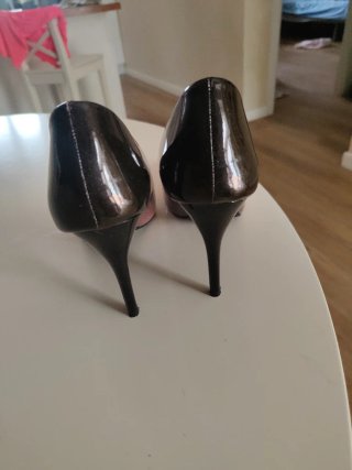 Zapatos de tacón boda rosa y negro sin estrenar
