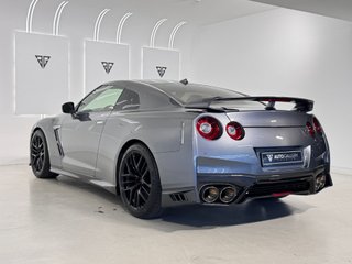 Nissan GT-R 3.8G 570cv
