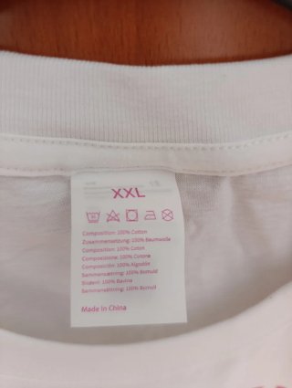 Camiseta blanca con estampado de sol talla XXL