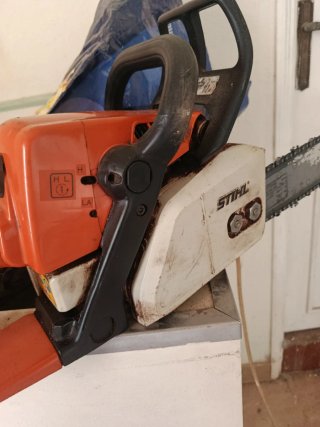 Motosierra Stihl MS 210