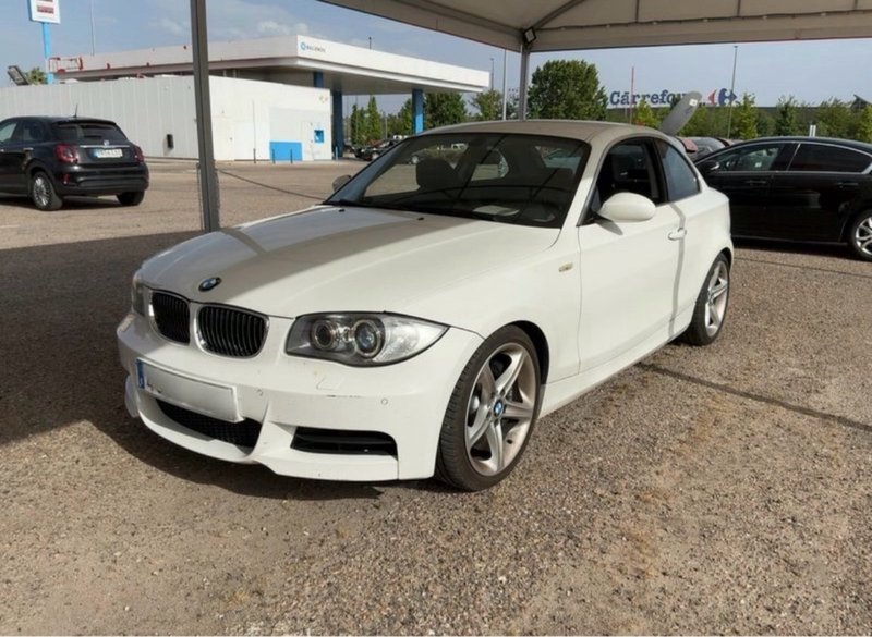 BMW 135i - foto 1