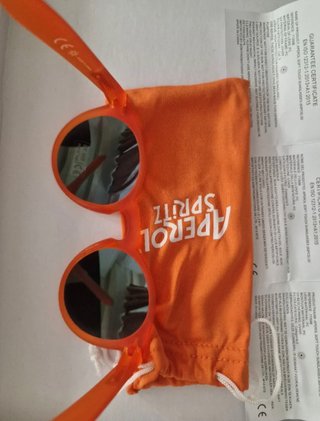 Gafas de sol naranjas Aperol con certificado