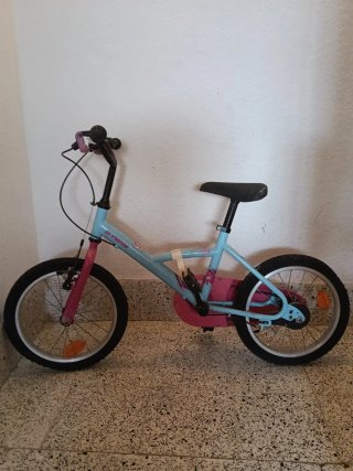Bicicleta infantil Btwin azul y rosa